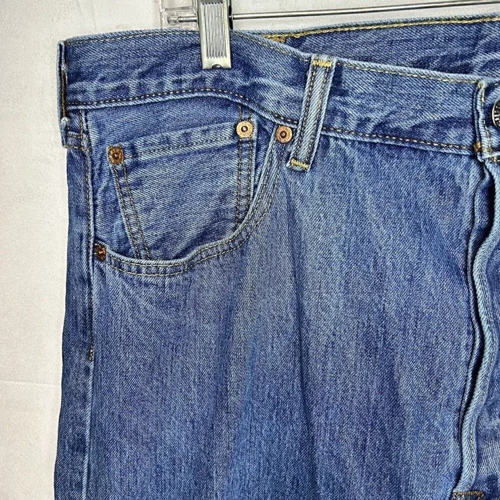 Levis 501 Jeans Men 40x32 Blue Classic Straight Leg Button Fly Mid-Rise